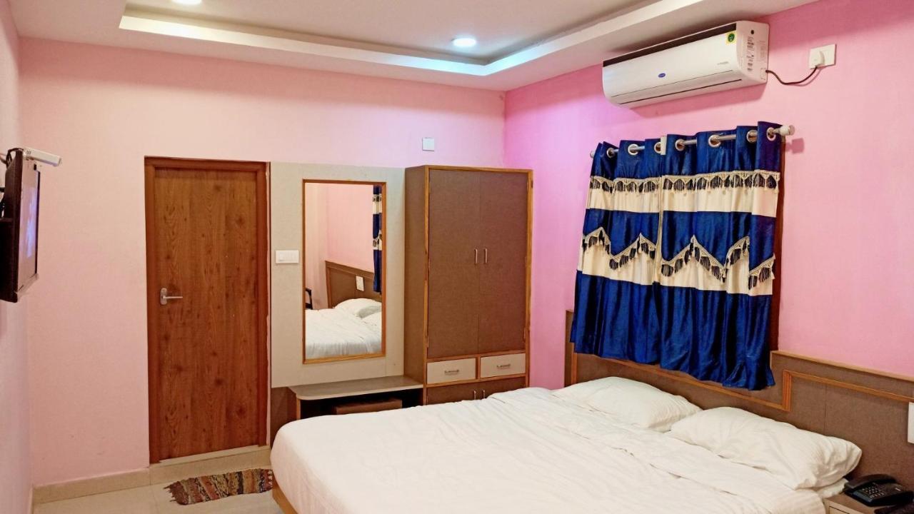 Aarthi Residency Hotel Karaikudi Kültér fotó