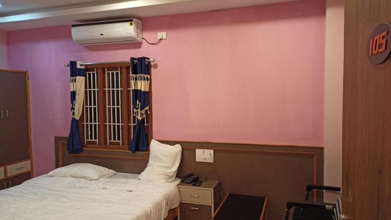 Aarthi Residency Hotel Karaikudi Kültér fotó