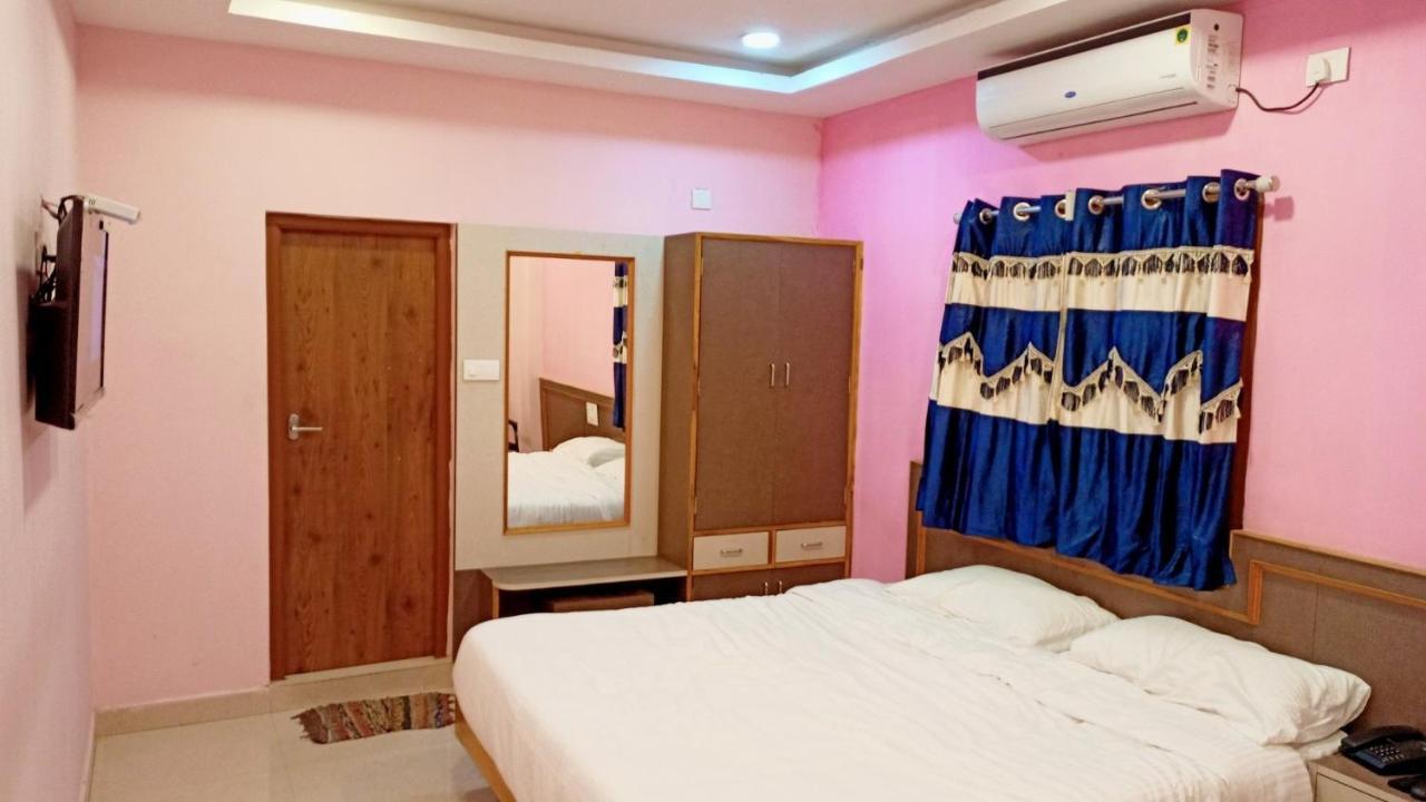 Aarthi Residency Hotel Karaikudi Kültér fotó